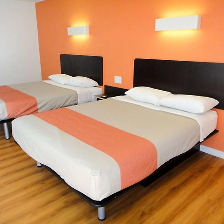 Motel 6-Clinton, Ok Εξωτερικό φωτογραφία