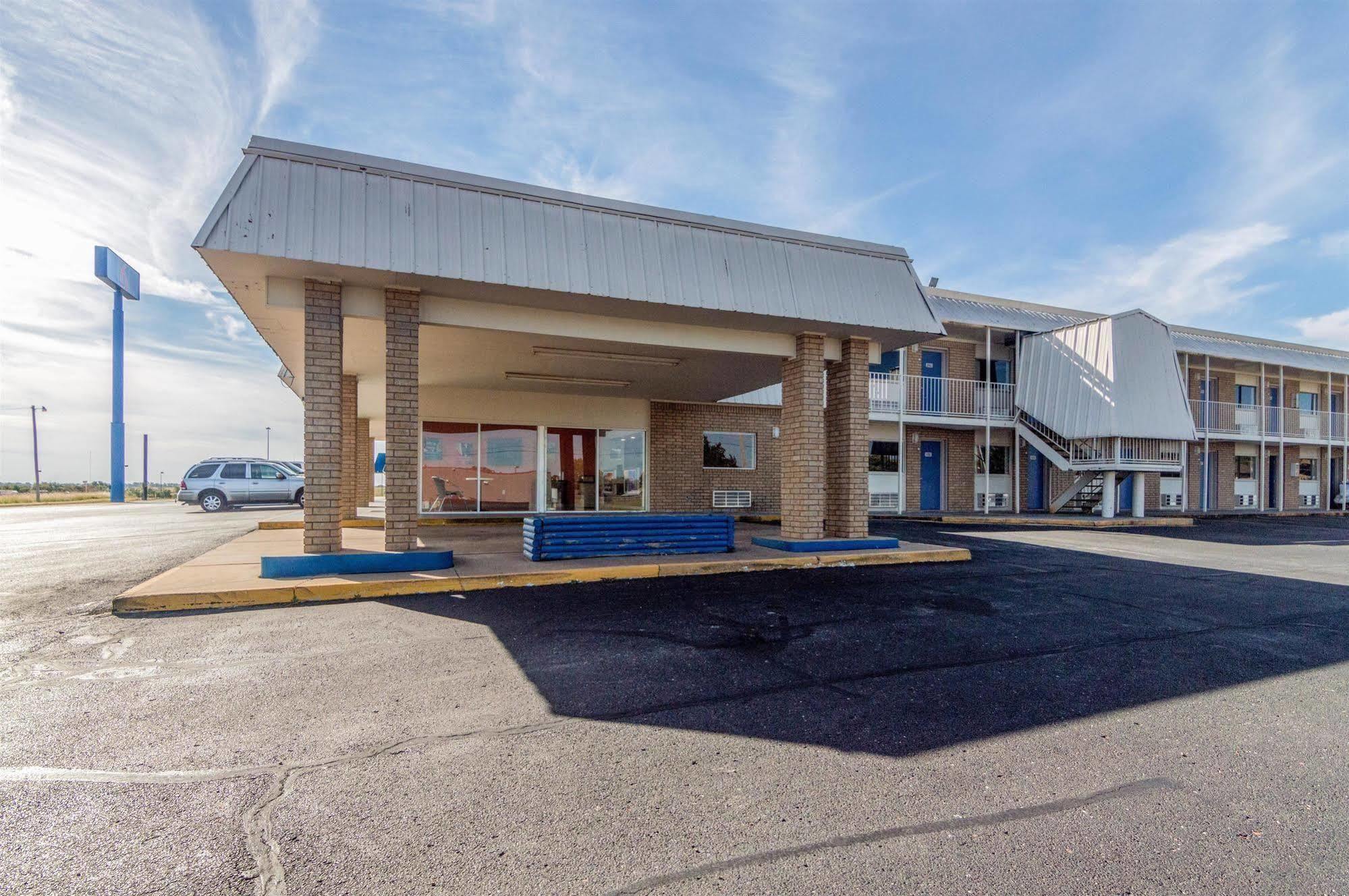 Motel 6-Clinton, Ok Εξωτερικό φωτογραφία