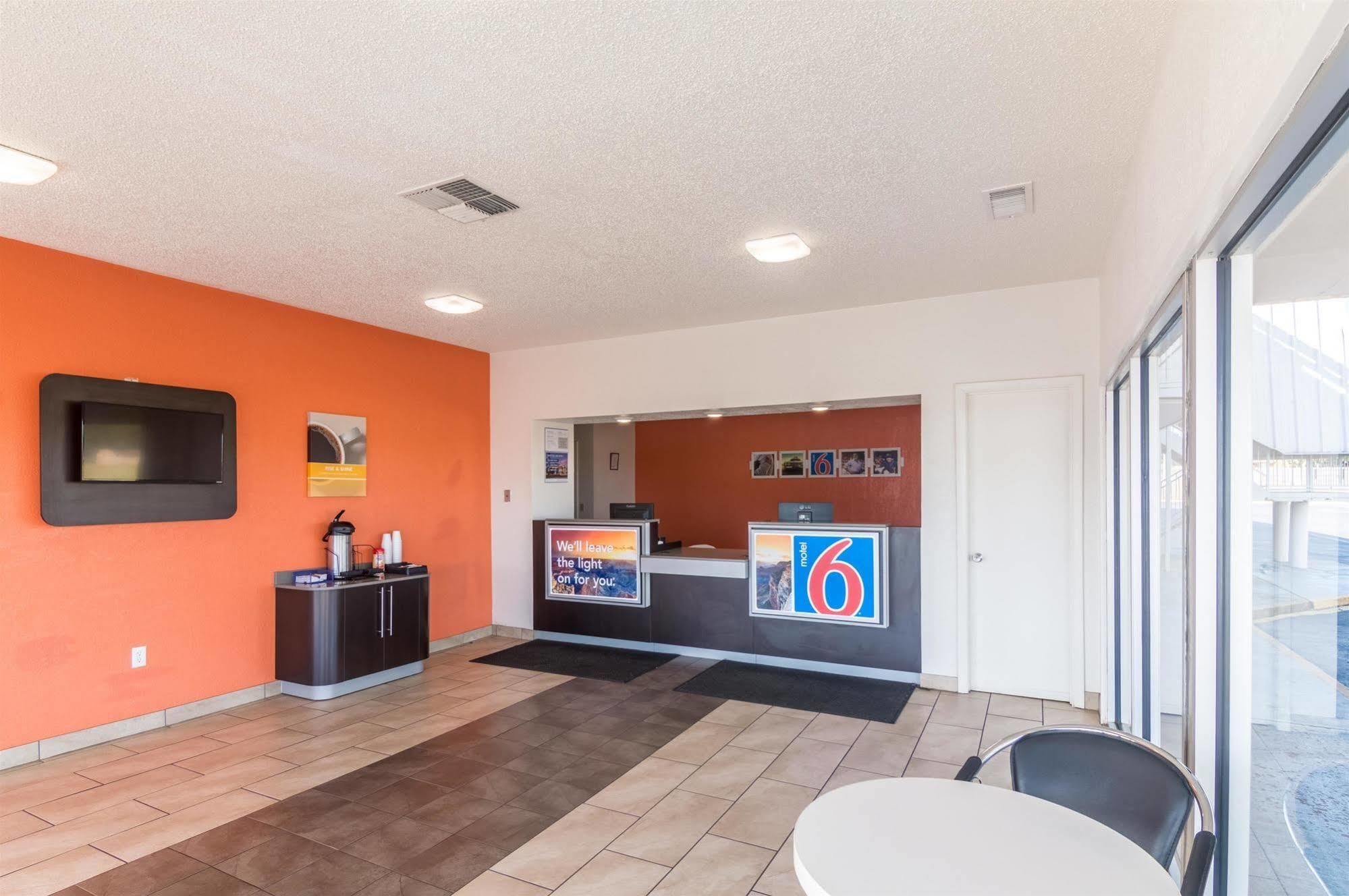 Motel 6-Clinton, Ok Εξωτερικό φωτογραφία